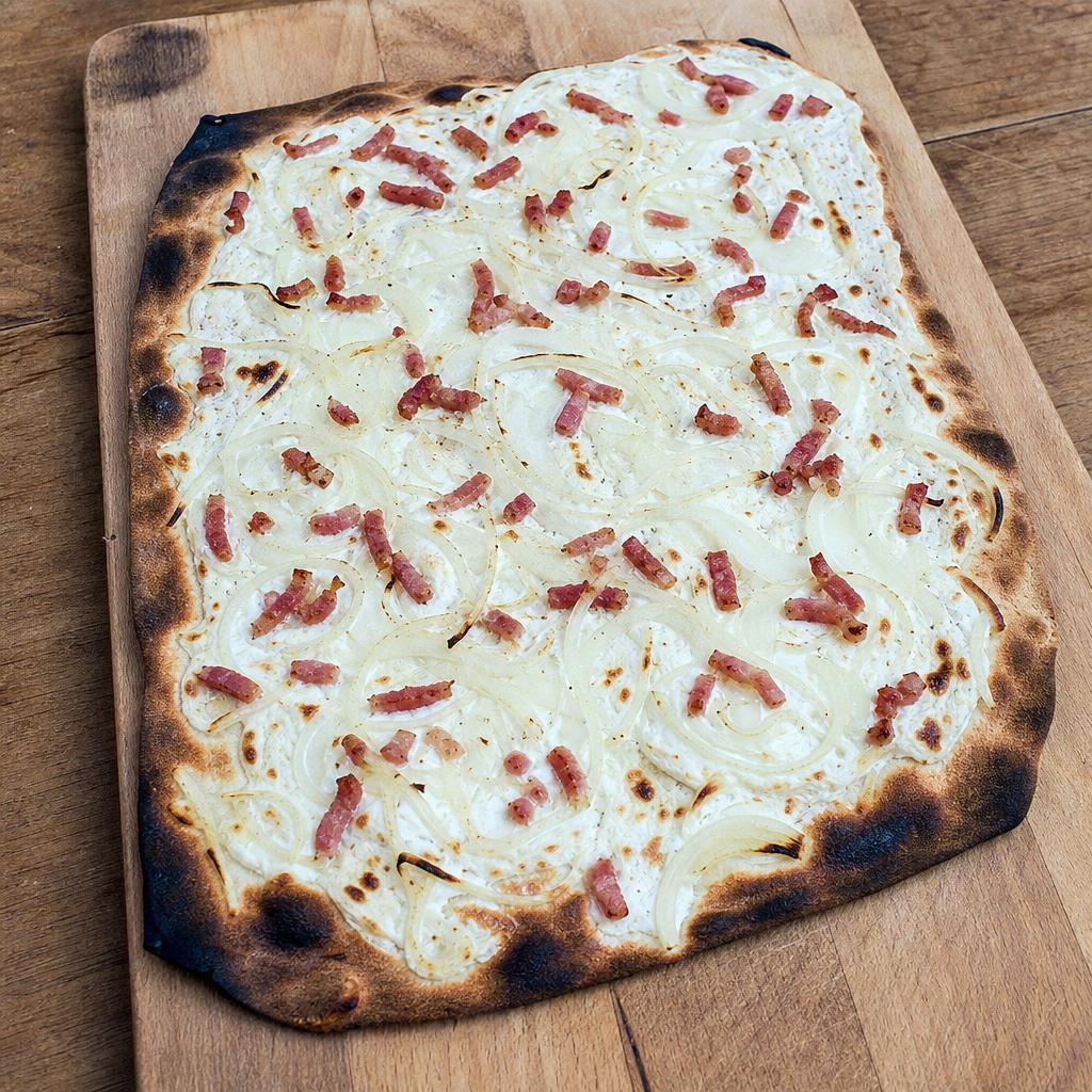 Flammkuchen — Rectangular, thin Home oven 280 °C